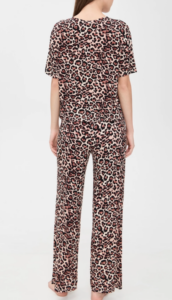 Tee Pant Set in Caramel Leopard