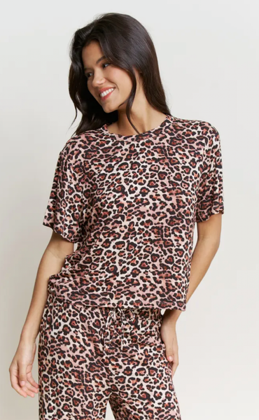 Tee Pant Set in Caramel Leopard