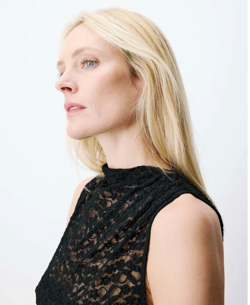 AVILA SLEEVELESS LACE TOP